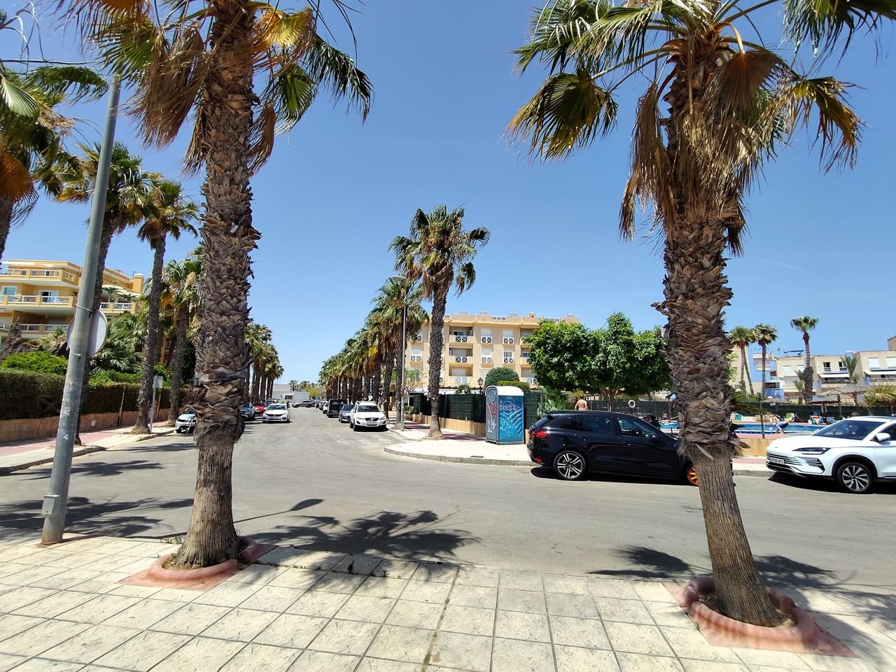 2 Zimmer Apartment zu verkaufen in Cabo Roig mit Pool Garage - 230.000 € (Ref: 9935500)