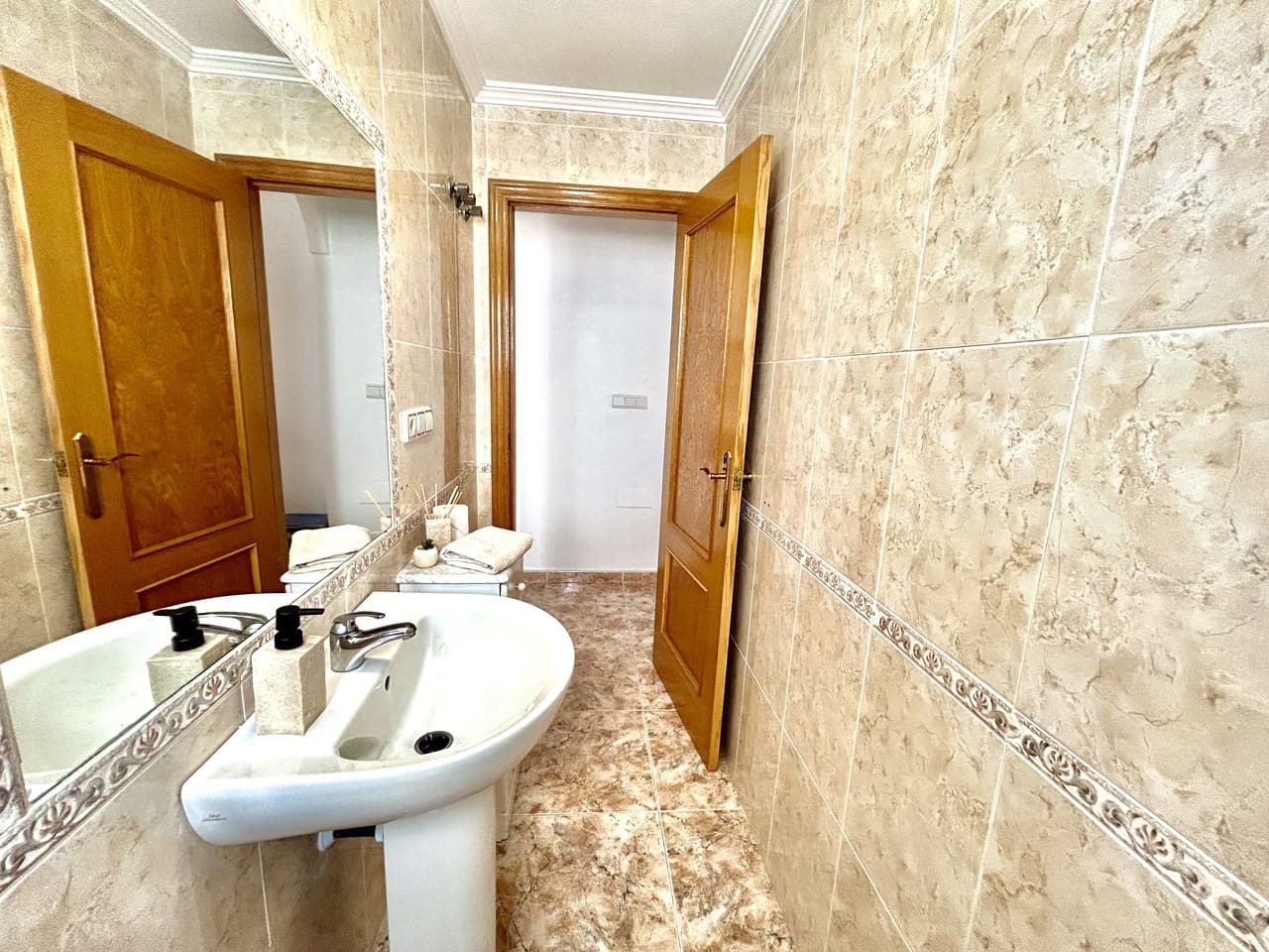 2 Zimmer Apartment zu verkaufen in Cabo Roig mit Pool Garage - 230.000 € (Ref: 9935500)