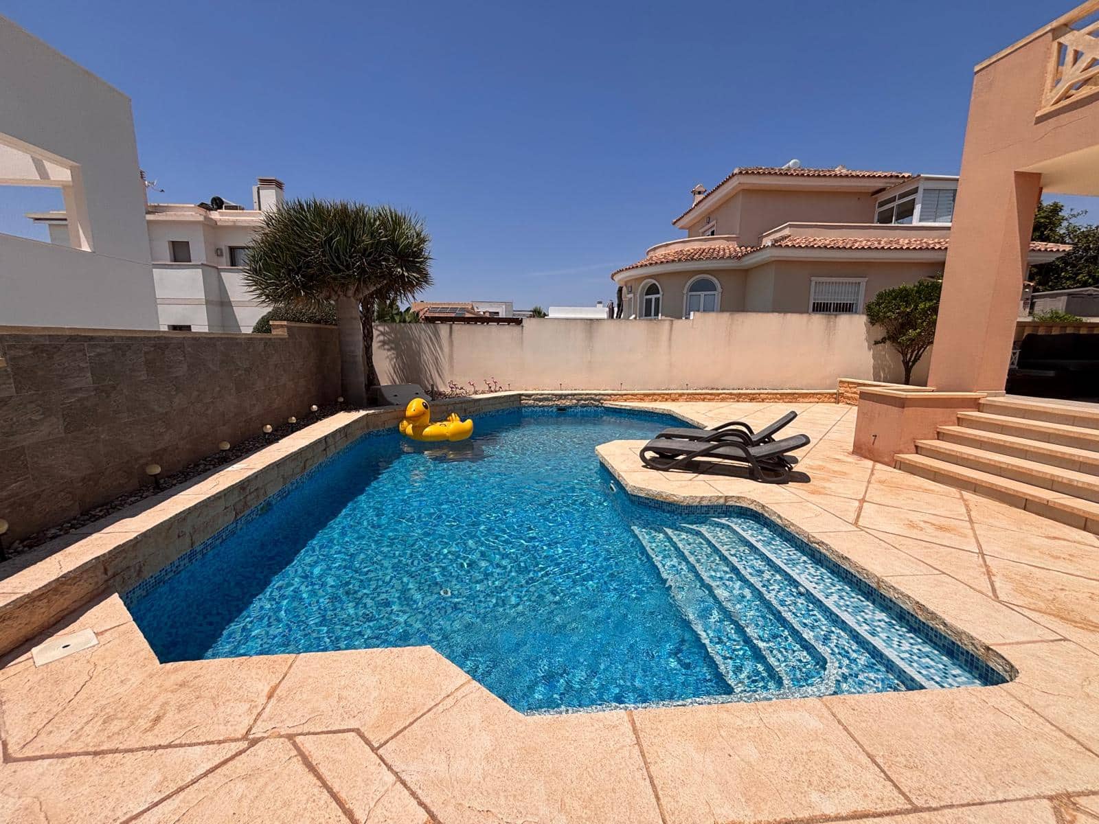 4 sovrum Villa till salu i Ciudad Quesada med pool - 470 000 € (Ref: 9943926)