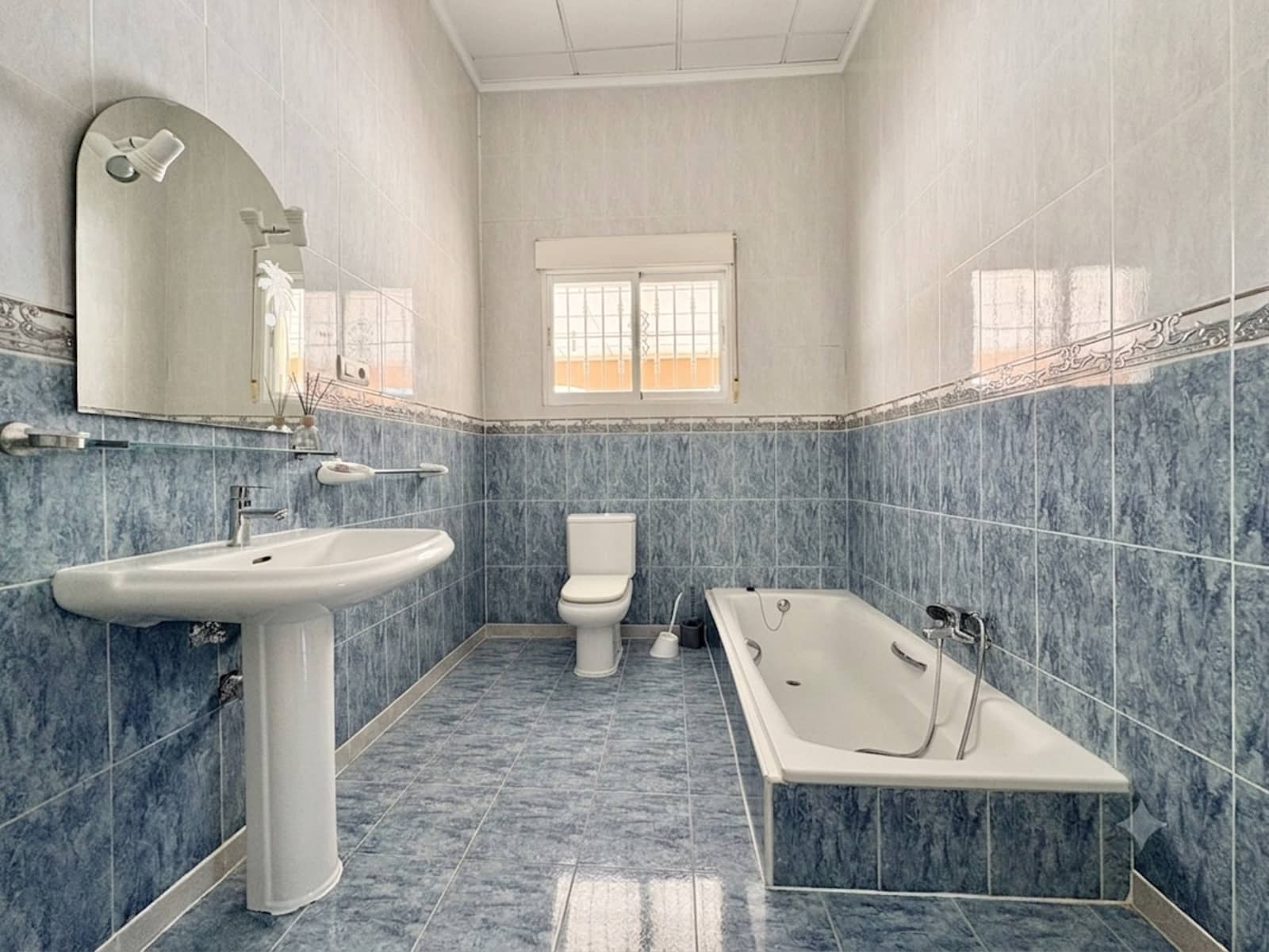 3 soverom Finca/Herregård til salgs i Dolores med svømmebasseng garasje - € 320 000 (Ref: 9943927)