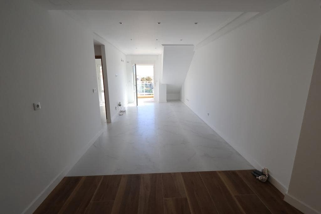 2 Zimmer Apartment zu verkaufen in Cabo Roig mit Garage - 239.000 € (Ref: 9943931)
