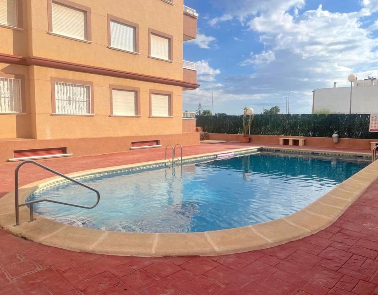 2 slaapkamer Appartement te koop in Algorfa met zwembad - € 135.000 (Ref: 9946958)