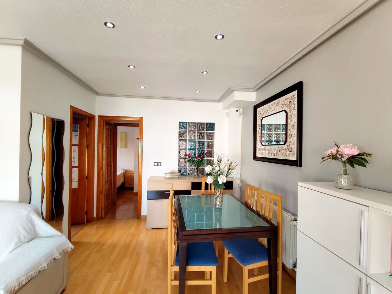 6 soveværelse Byhus til salg i Los Altos med swimmingpool garage - € 280.000 (Ref: 9953712)