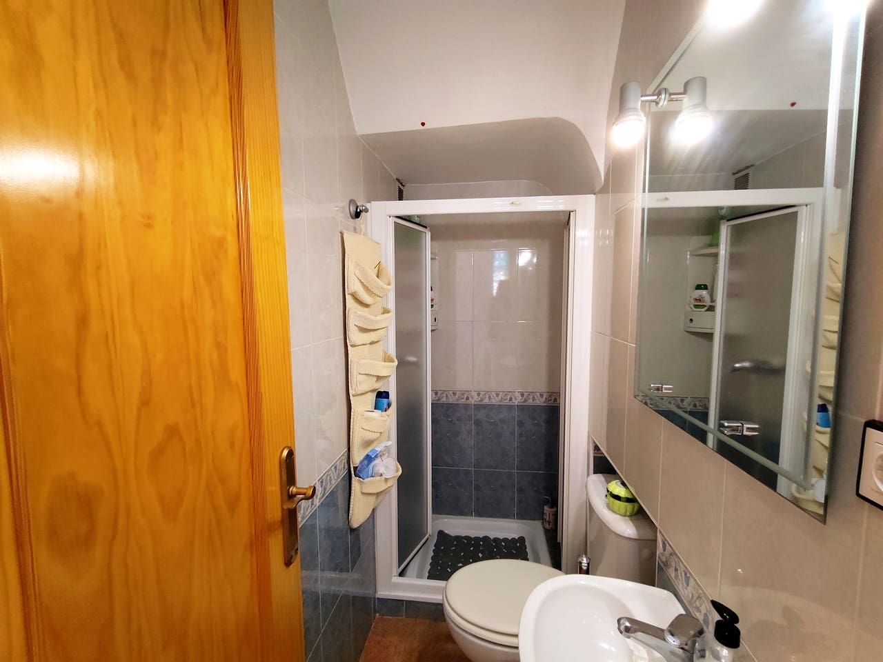 6 soveværelse Byhus til salg i Los Altos med swimmingpool garage - € 280.000 (Ref: 9953712)