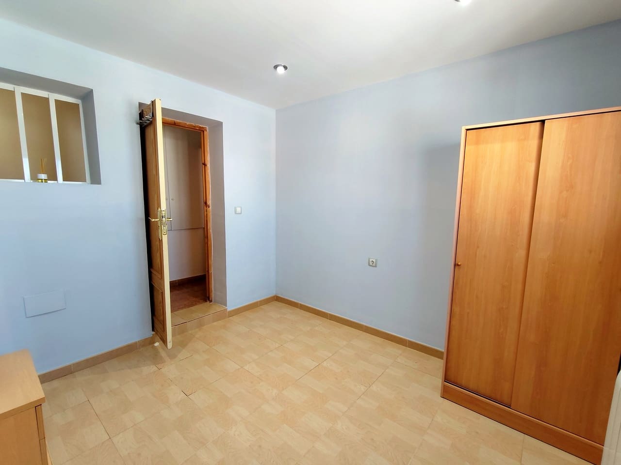 6 soveværelse Byhus til salg i Los Altos med swimmingpool garage - € 280.000 (Ref: 9953712)