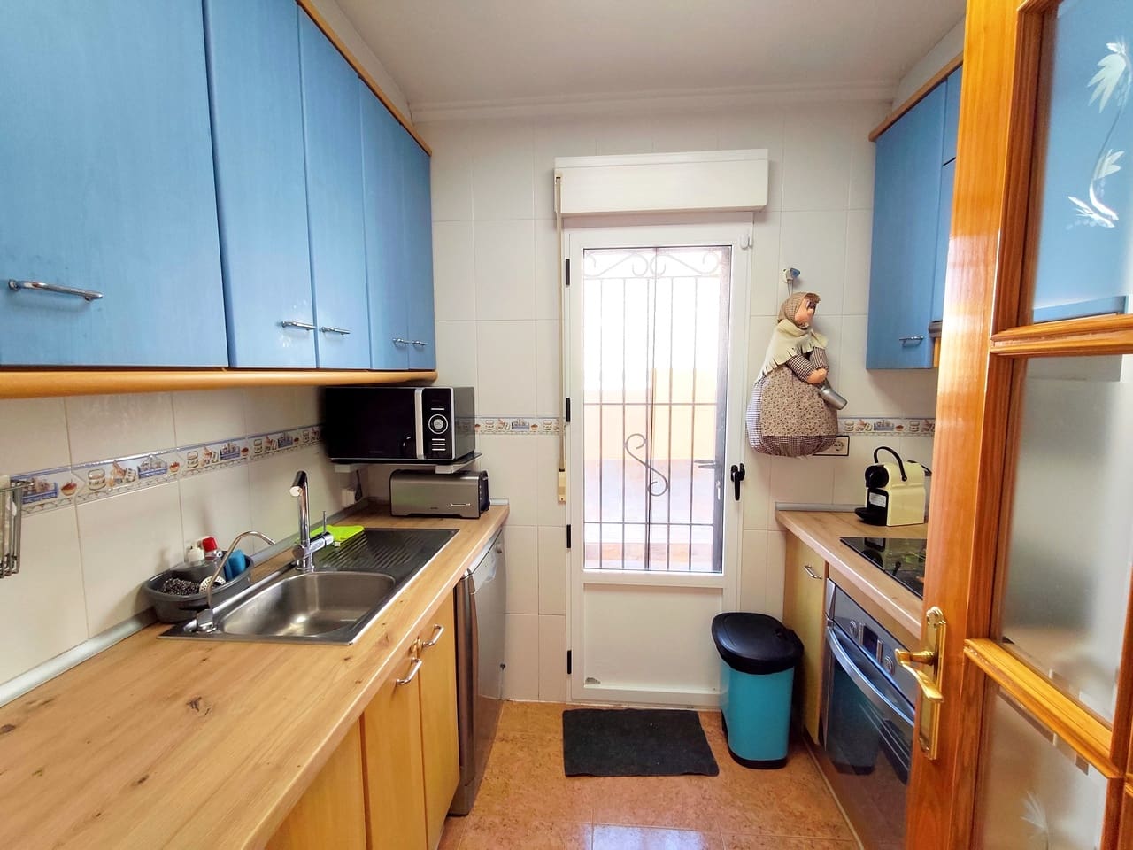6 soveværelse Byhus til salg i Los Altos med swimmingpool garage - € 280.000 (Ref: 9953712)