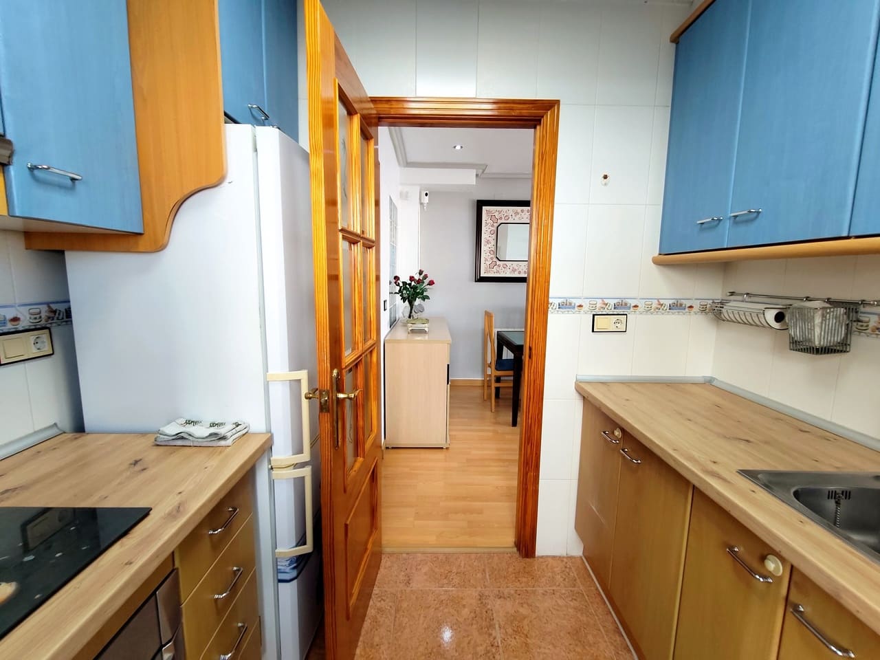 6 soveværelse Byhus til salg i Los Altos med swimmingpool garage - € 280.000 (Ref: 9953712)