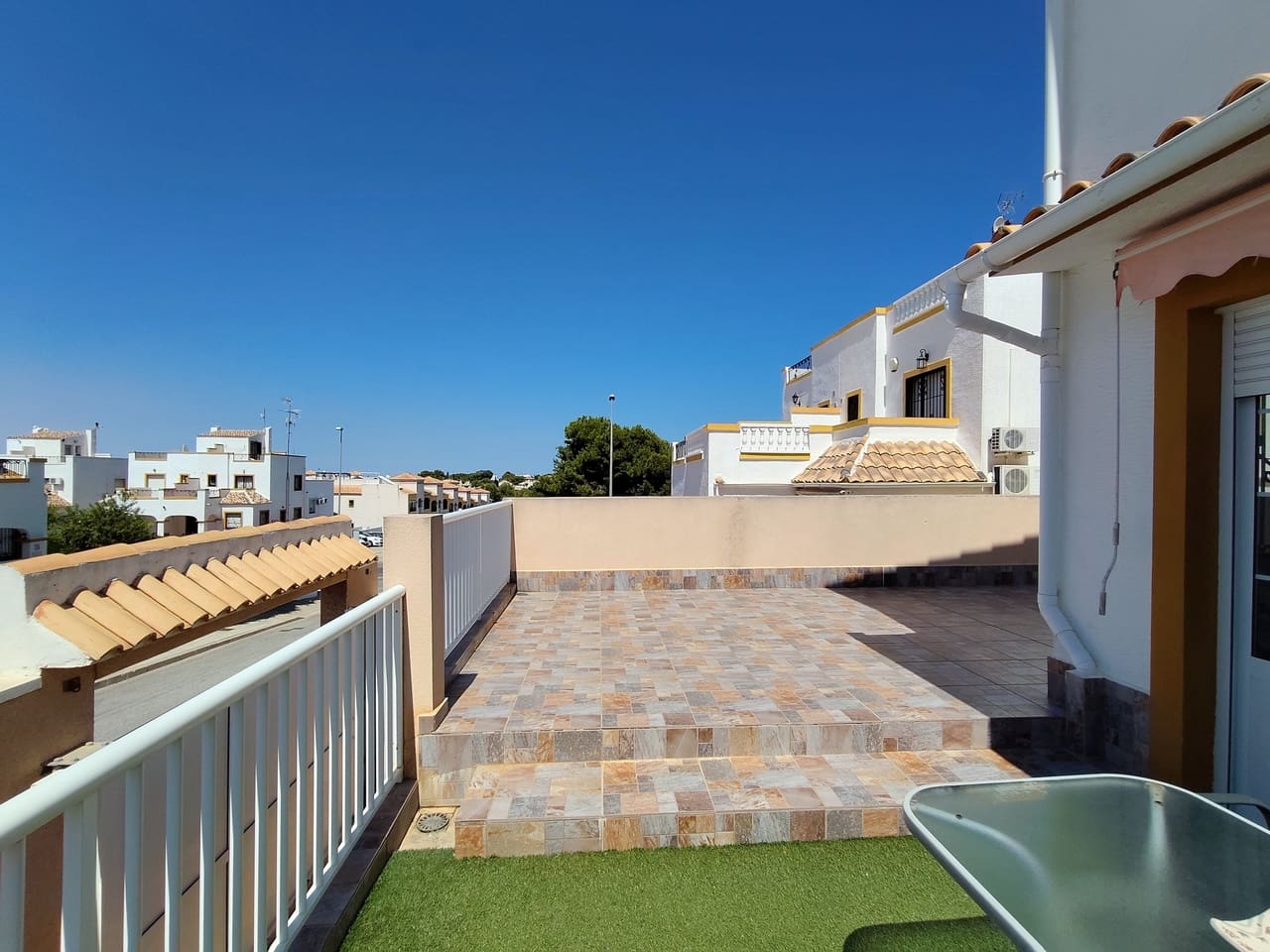 6 soveværelse Byhus til salg i Los Altos med swimmingpool garage - € 280.000 (Ref: 9953712)