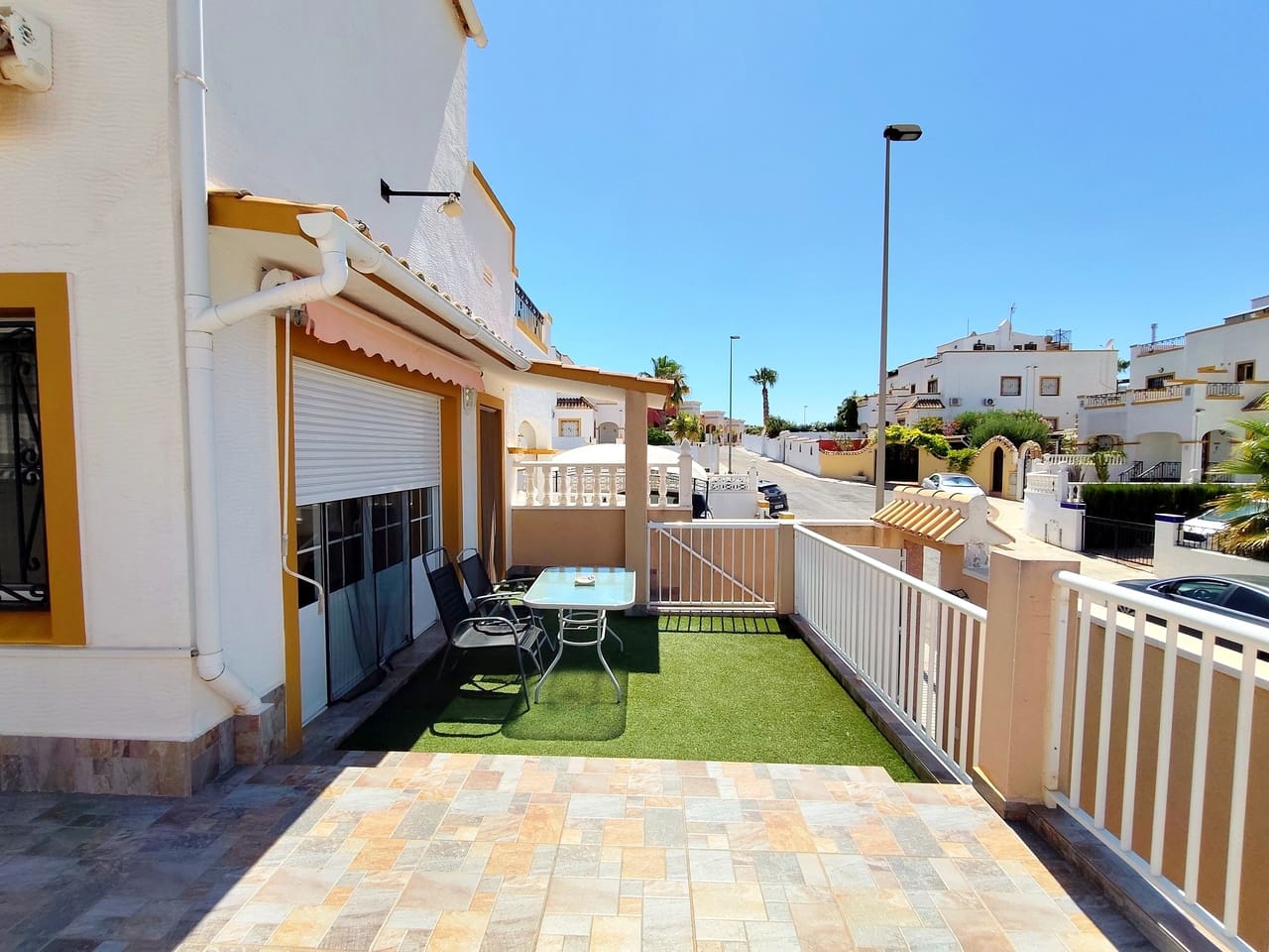 6 soveværelse Byhus til salg i Los Altos med swimmingpool garage - € 280.000 (Ref: 9953712)