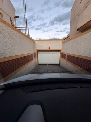 Garaje en La Florida, Orihuela en venta - 58.000 € (Ref: 9953717)