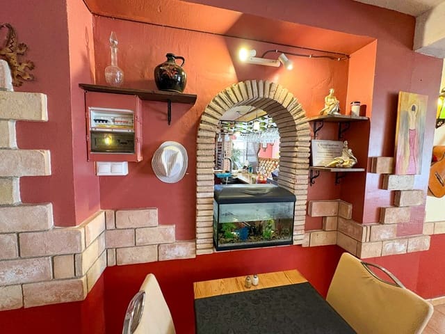 Local Commercial à vendre à La Veleta, Torrevieja avec piscine - 225 000 € (Ref: 9953840)