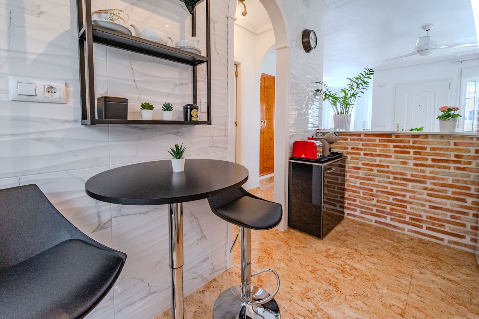 2 slaapkamer Villa te koop in El Raso met zwembad - € 289.000 (Ref: 9956230)