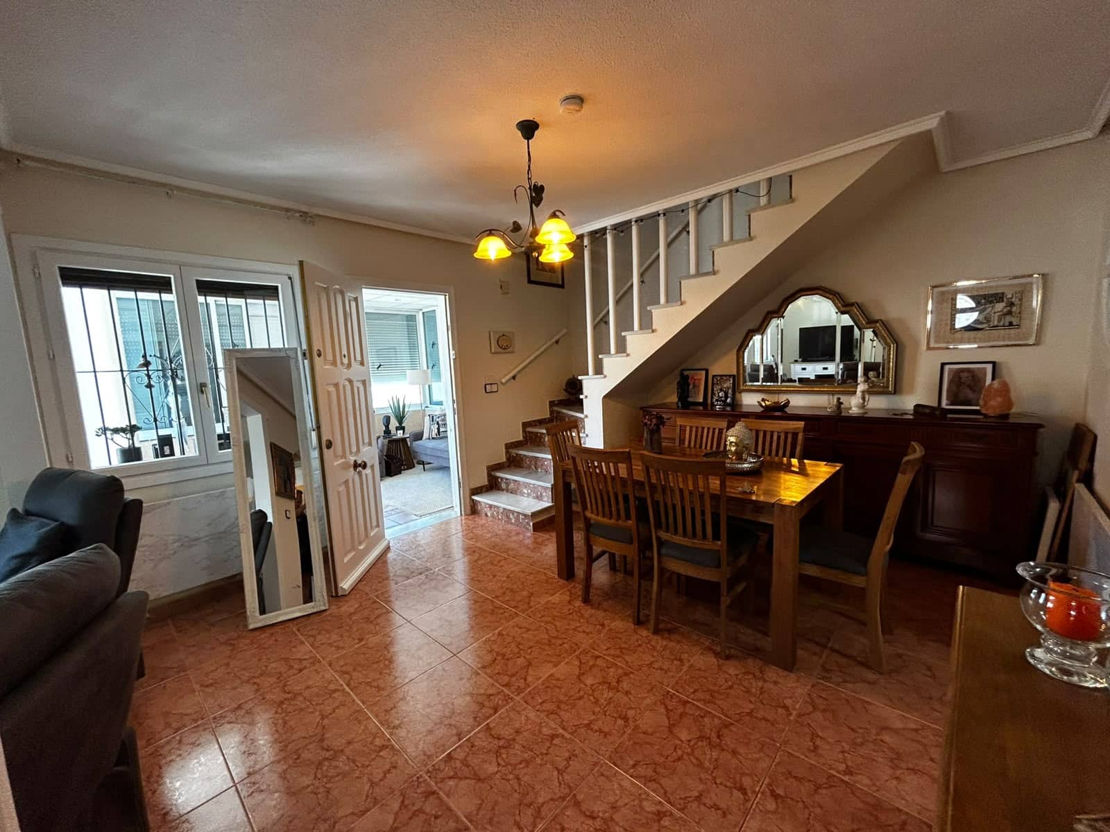 3 makuuhuone Omakotitalo myytävänä paikassa Playa Flamenca mukana uima-altaan - 274 000 € (Ref: 9959347)