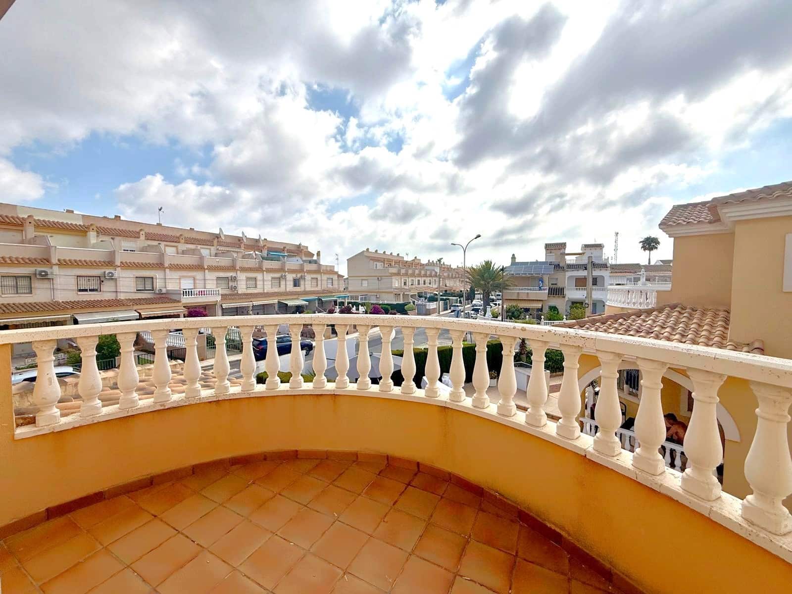 3 camera da letto Villa in vendita in Villamartin con piscina - 339.000 € (Rif: 9961984)