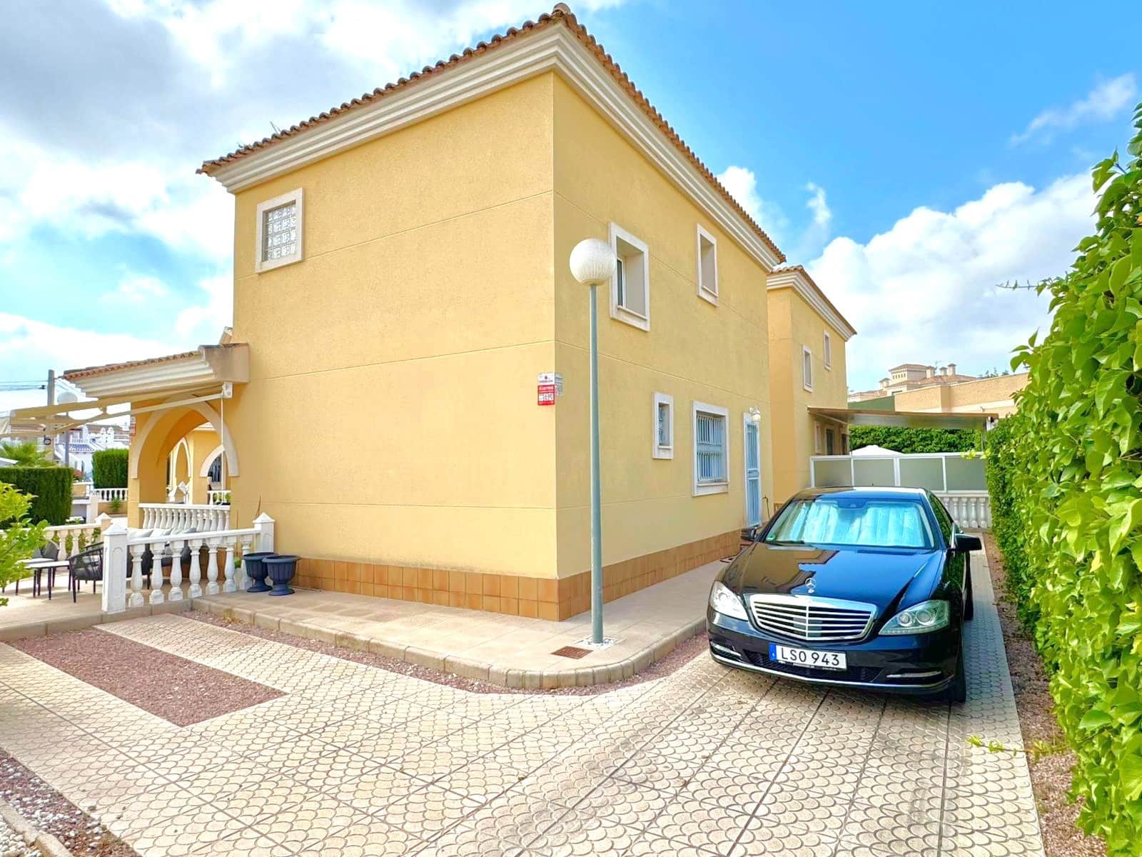 3 camera da letto Villa in vendita in Villamartin con piscina - 339.000 € (Rif: 9961984)