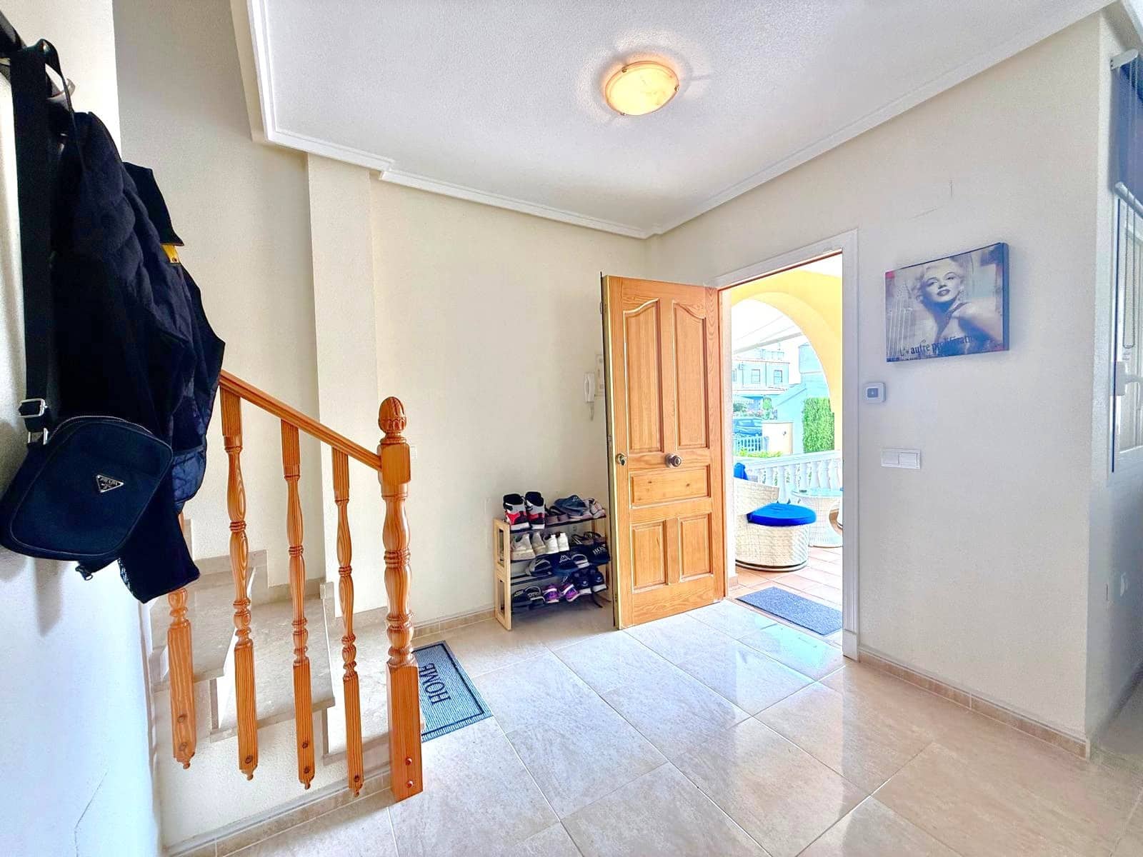 3 camera da letto Villa in vendita in Villamartin con piscina - 339.000 € (Rif: 9961984)