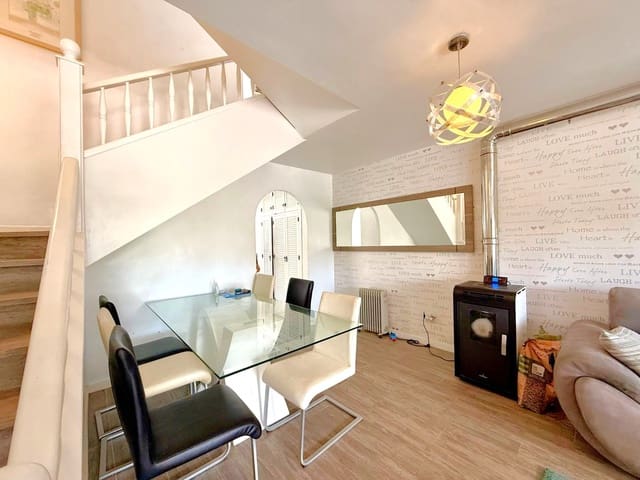 3 soveværelse Byhus til salg i Villamartin, Orihuela med swimmingpool - € 265.000 (Ref: 9961985)