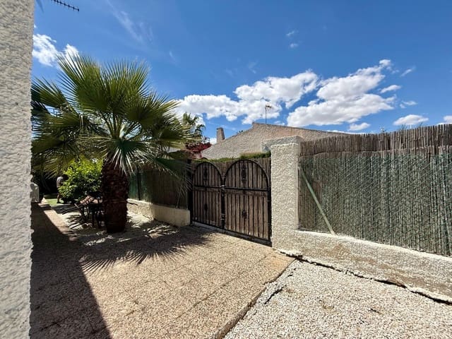 3 soverom Kjedet enebolig til salgs i Dehesa de Campoamor, Orihuela med svømmebasseng - € 435 000 (Ref: 9961987)