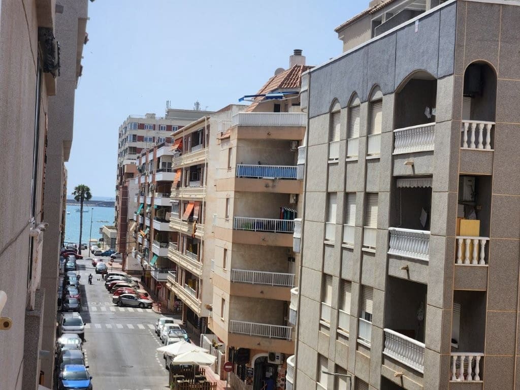1 chambre Appartement à vendre à Torrevieja avec piscine - 105 000 € (Ref: 9966289)