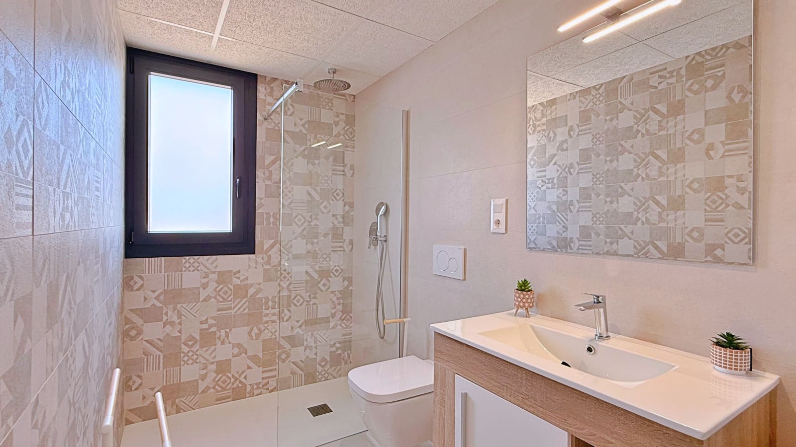 Apartamento de 2 habitaciones en Orihuela Costa en venta - 295.000 € (Ref: 9968066)