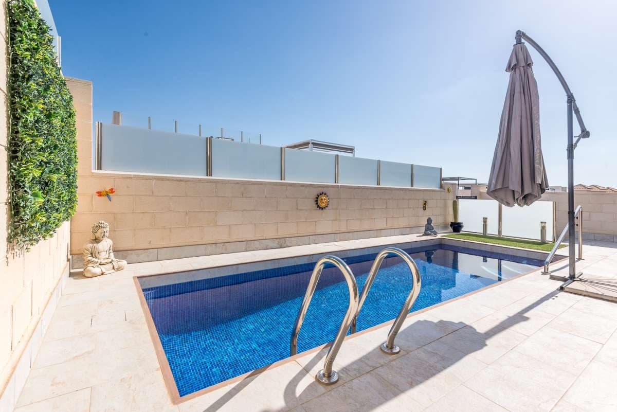 3 slaapkamer Villa te koop in Orihuela Costa met zwembad - € 375.000 (Ref: 9968109)