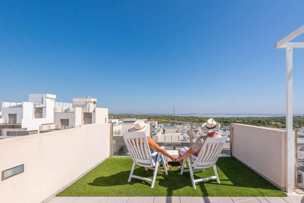 3 slaapkamer Villa te koop in Orihuela Costa met zwembad - € 375.000 (Ref: 9968109)