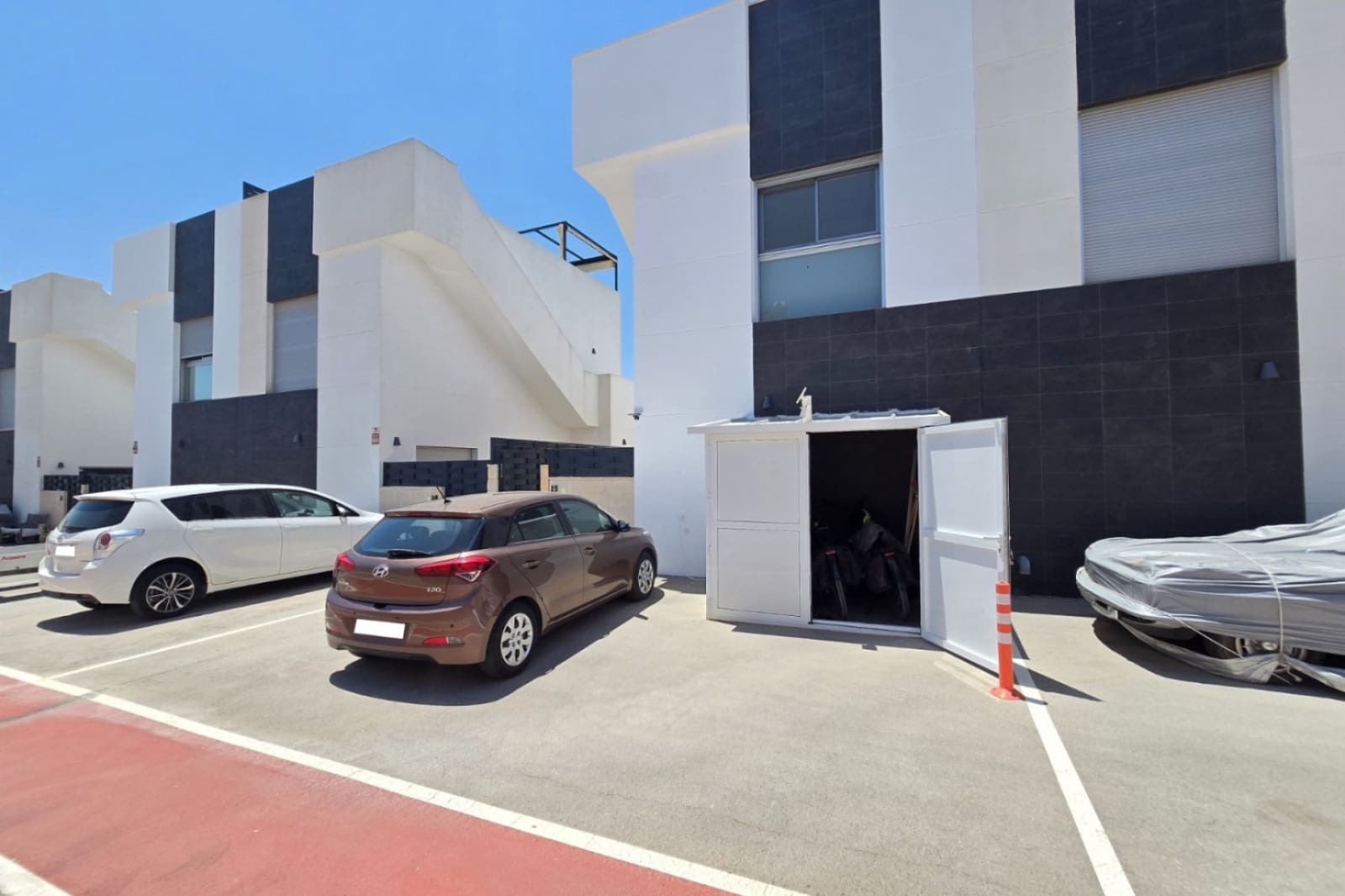3 soverom Villa til salgs i Ciudad Quesada med svømmebasseng - € 395 000 (Ref: 9970876)