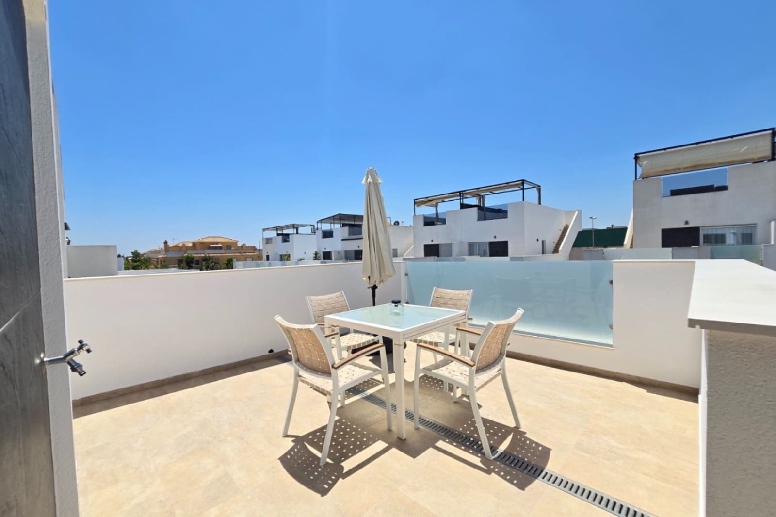 3 soverom Villa til salgs i Ciudad Quesada med svømmebasseng - € 395 000 (Ref: 9970876)
