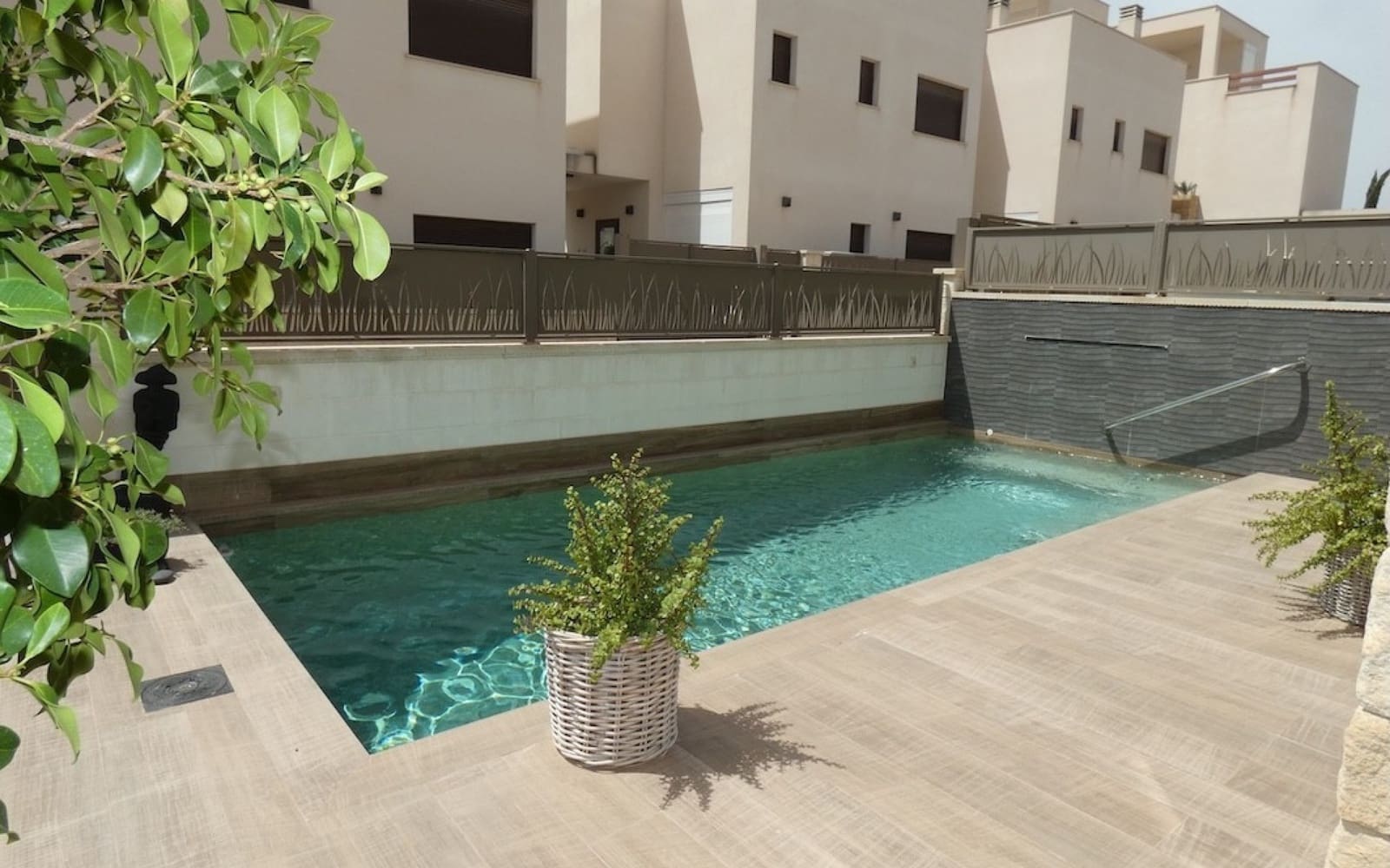 3 camera da letto Villa in vendita in Pueblo Bravo con piscina - 375.000 € (Rif: 9971514)