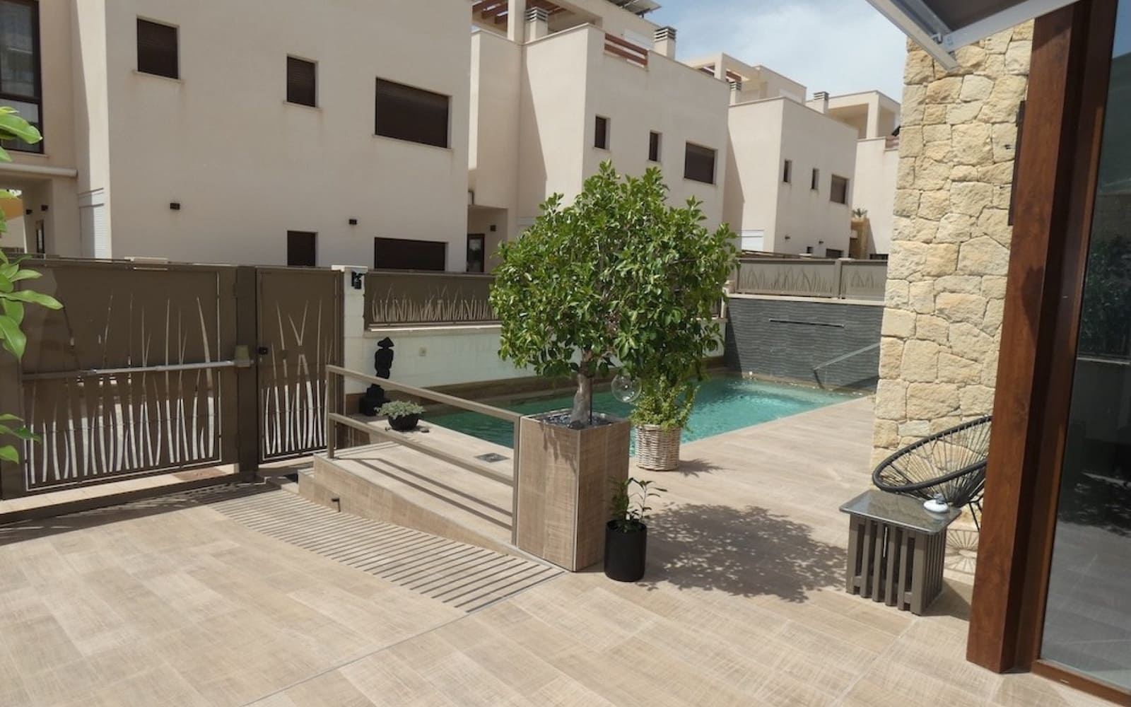 3 camera da letto Villa in vendita in Pueblo Bravo con piscina - 375.000 € (Rif: 9971514)