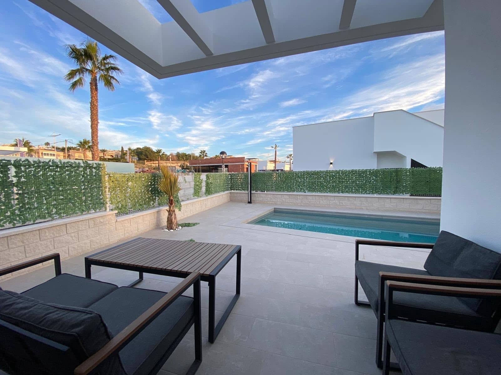 Chalet de 3 habitaciones en Algorfa en venta con piscina - 445.000 € (Ref: 9971515)