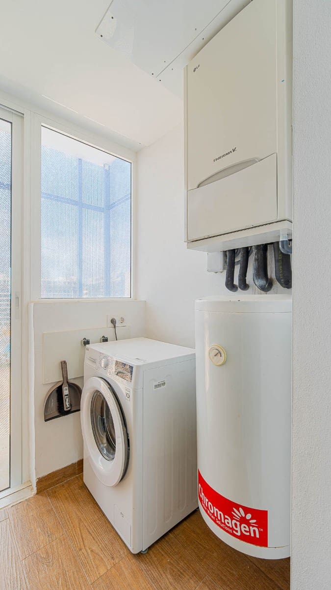 Apartamento de 2 habitaciones en Orihuela Costa en venta con piscina garaje - 450.000 € (Ref: 9972945)