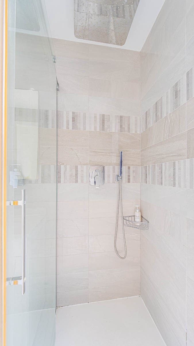 Apartamento de 2 habitaciones en Orihuela Costa en venta con piscina garaje - 450.000 € (Ref: 9972945)