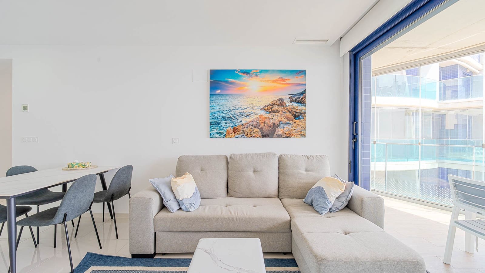 Apartamento de 2 habitaciones en Orihuela Costa en venta con piscina garaje - 450.000 € (Ref: 9972945)