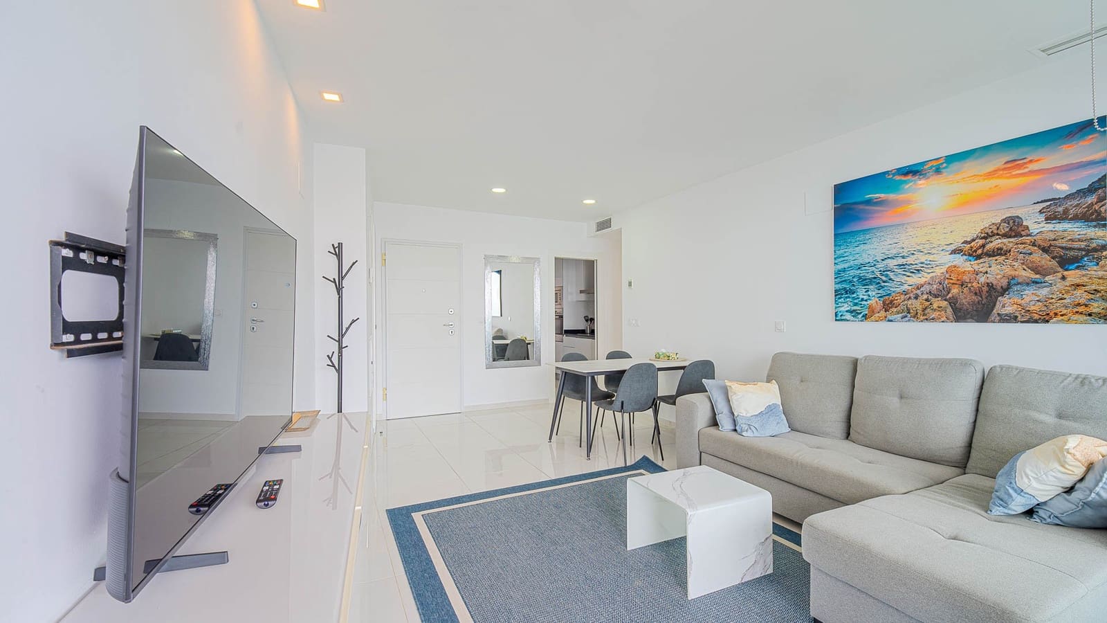 Apartamento de 2 habitaciones en Orihuela Costa en venta con piscina garaje - 450.000 € (Ref: 9972945)