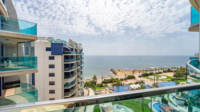 Apartamento de 2 habitaciones en Punta Prima, Orihuela en venta con piscina garaje - 450.000 € (Ref: 9972945)