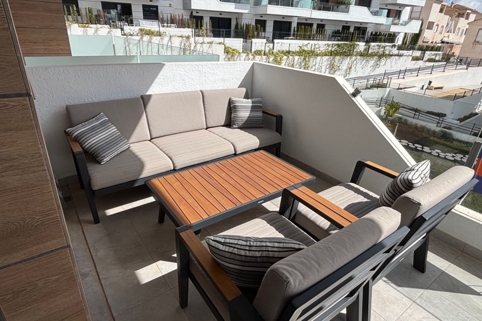 2 soverom Leilighet til salgs i Villamartin med svømmebasseng - € 229 000 (Ref: 9976164)