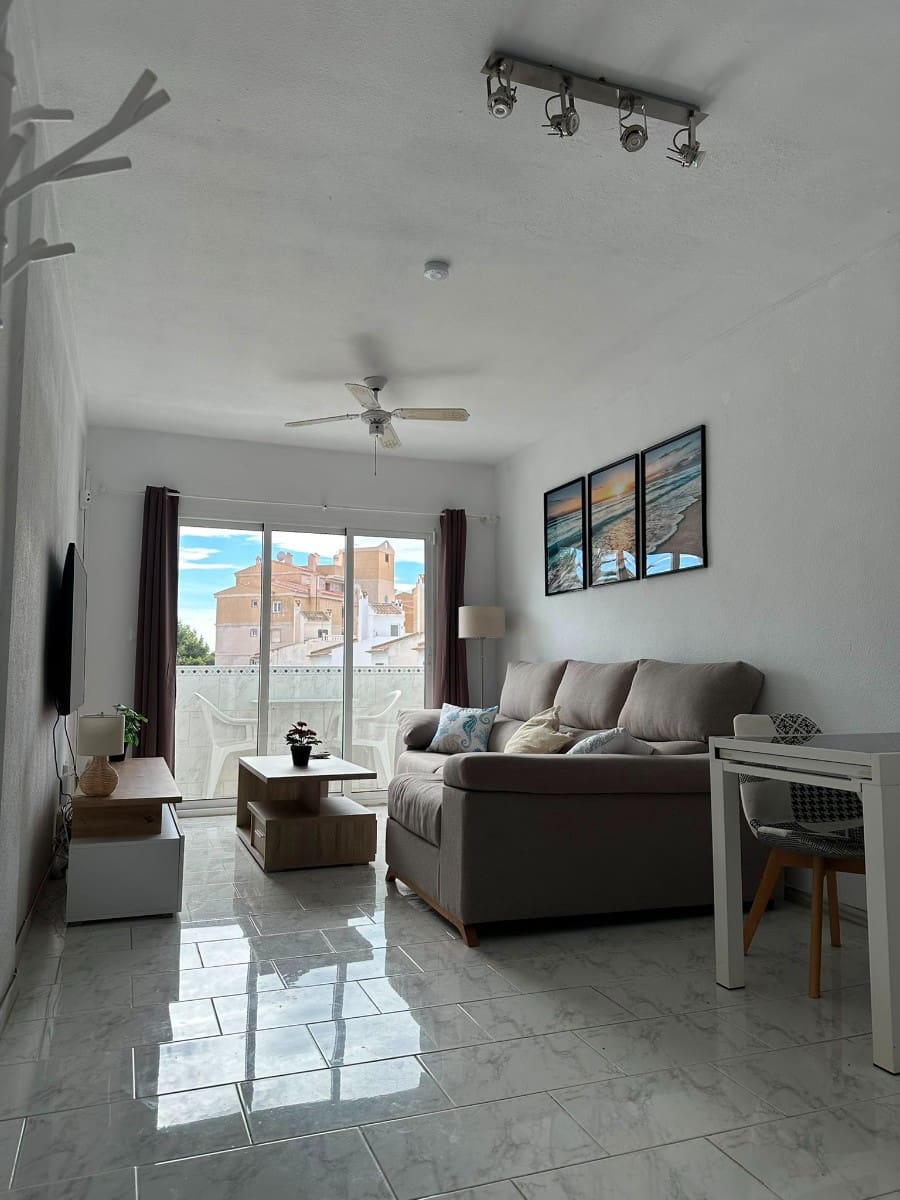 2 quarto Apartamento para venda em Torrevieja com piscina - 169 900 € (Ref: 9977357)