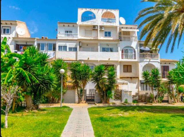 2 camera da letto Appartamento in vendita in Torrevieja con piscina - 169.900 € (Rif: 9977357)