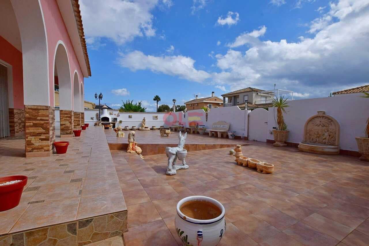 4 chambre Villa/Maison à vendre à Cabo Roig - 690 000 € (Ref: 9978442)