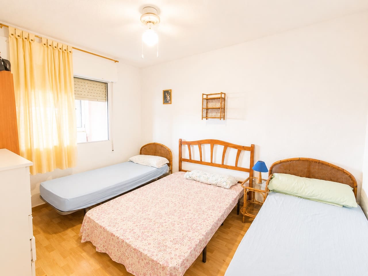 2 slaapkamer Appartement te koop in La Zenia met zwembad garage - € 215.000 (Ref: 9984490)