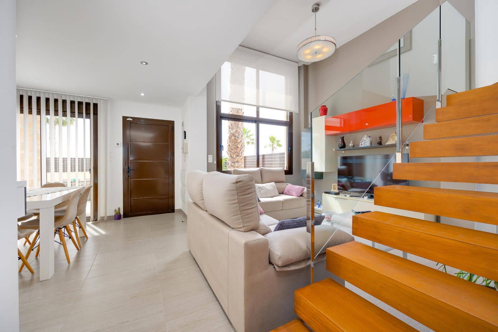 3 soveværelse Villa til salg i Ciudad Quesada med swimmingpool - € 379.969 (Ref: 9984493)