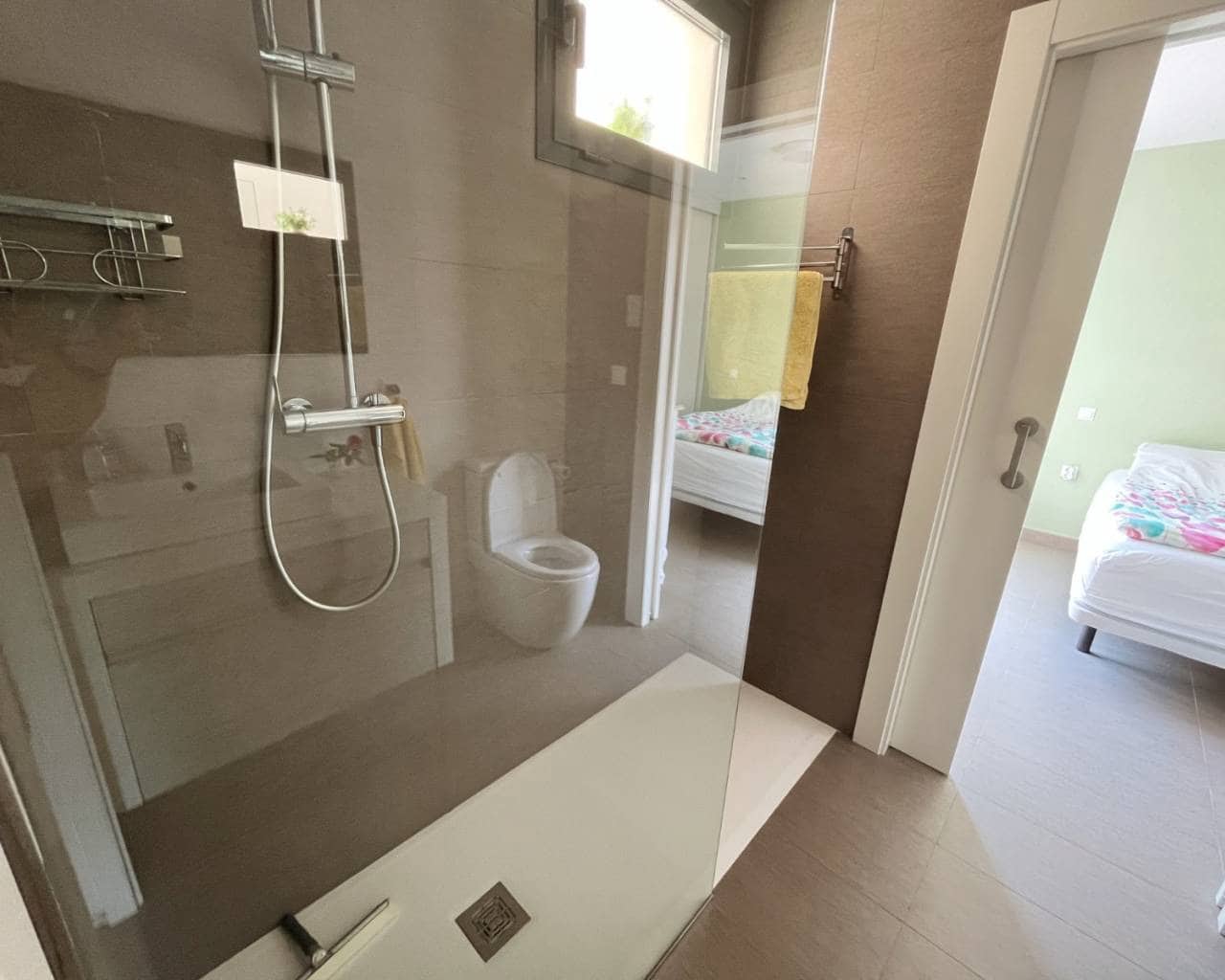 2 makuuhuone Huvila myytävänä paikassa Pueblo Bravo mukana uima-altaan - 335 000 € (Ref: 9996054)