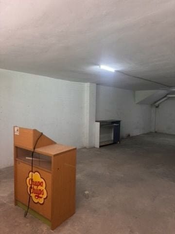 Commercial for sale in Torrevieja - € 39,990 (Ref: 9996715)