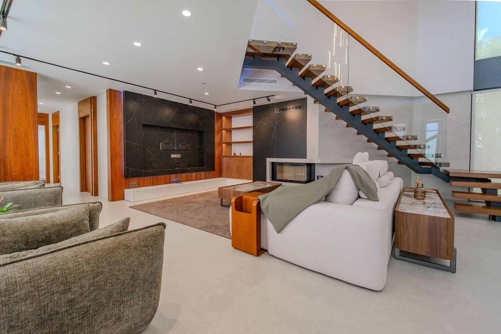 5 sypialnia Willa na sprzedaż w Ciudad Quesada z basenem - 2 650 000 € (Ref: 9999047)