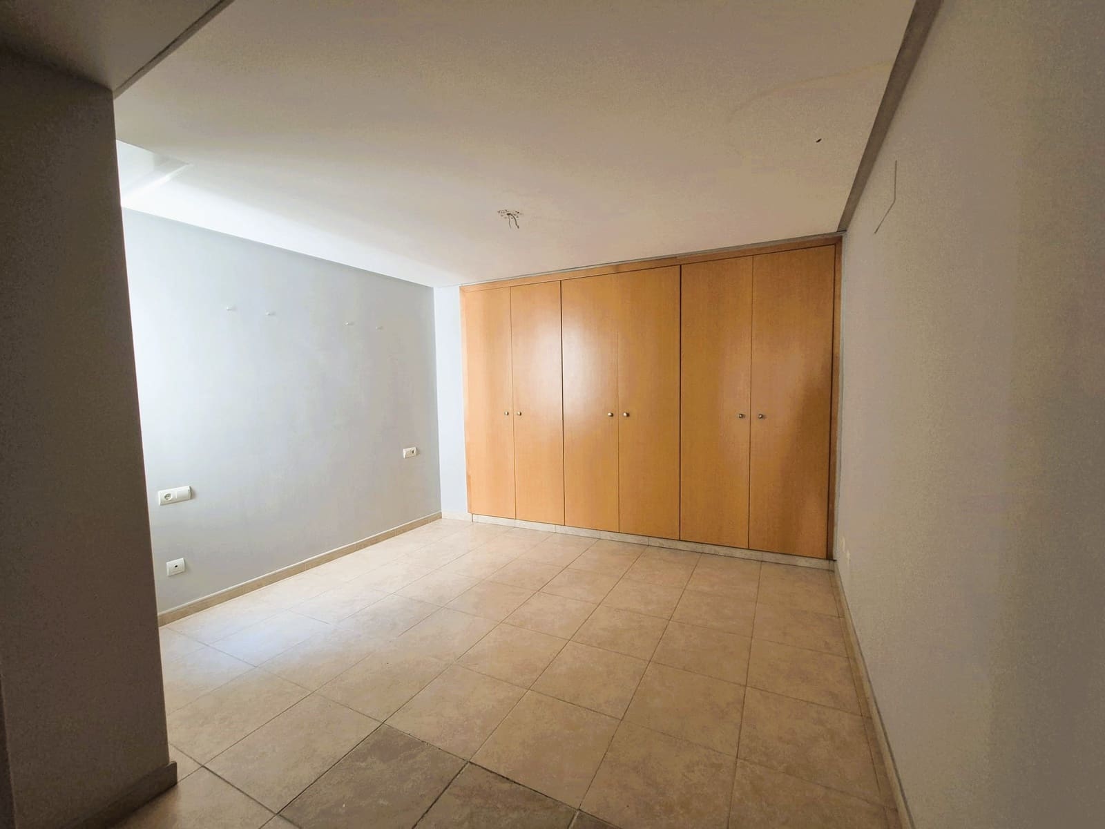 Piso de 3 habitaciones en Gata de Gorgos en alquiler - 900 € (Ref: 10024722)