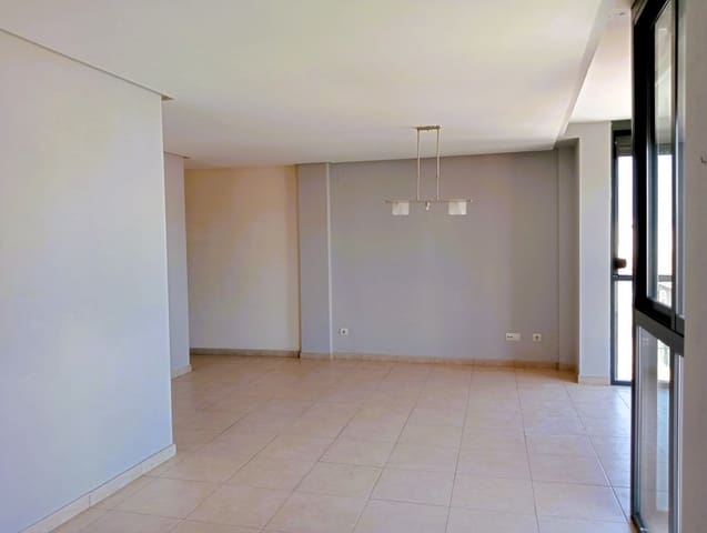 Piso de 3 habitaciones en Gata de Gorgos en alquiler - 900 € (Ref: 10024722)