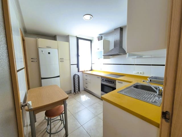 Piso de 3 habitaciones en Gata de Gorgos en alquiler - 900 € (Ref: 10024722)