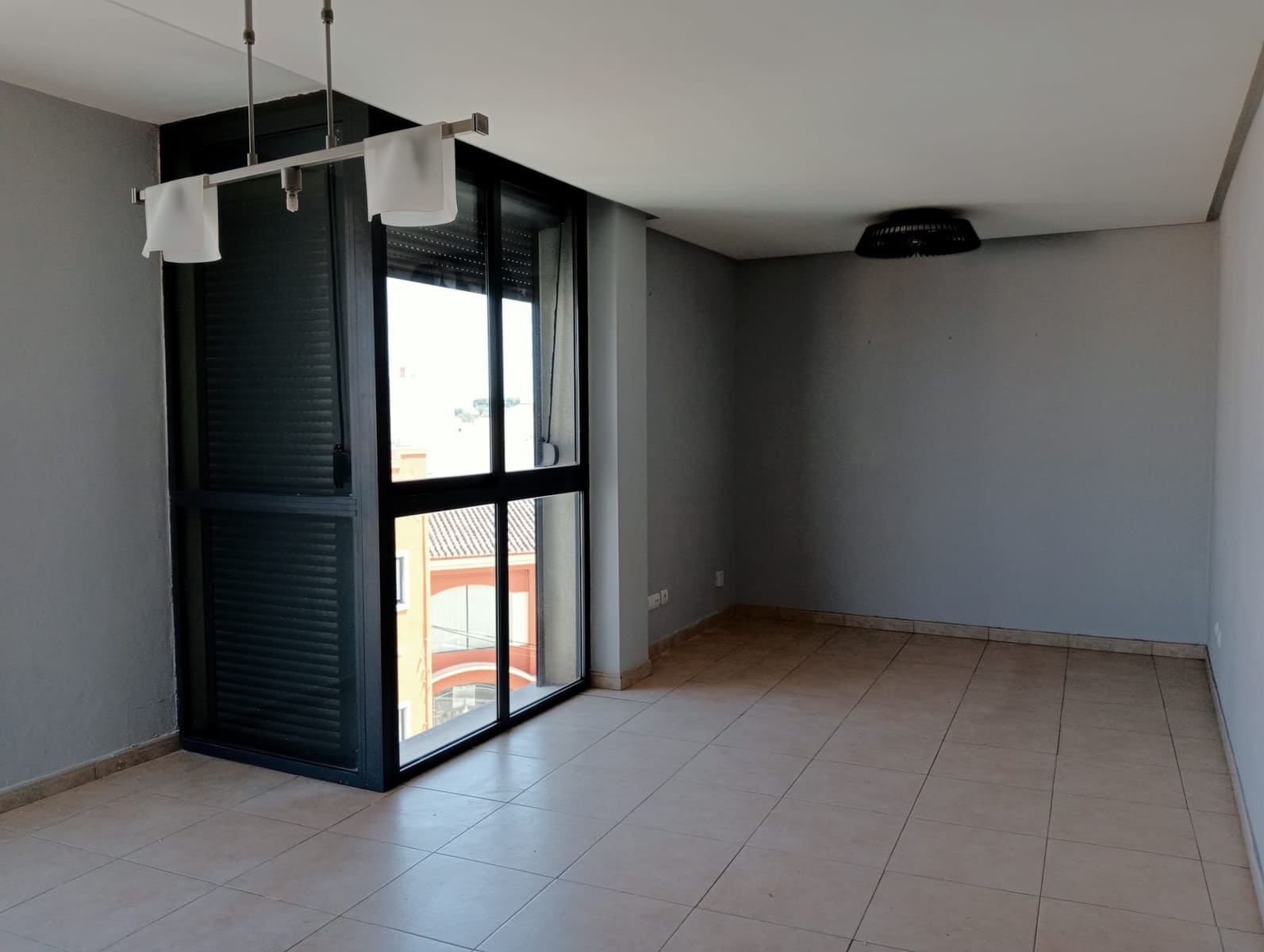 Piso de 3 habitaciones en Gata de Gorgos en alquiler - 900 € (Ref: 10024722)