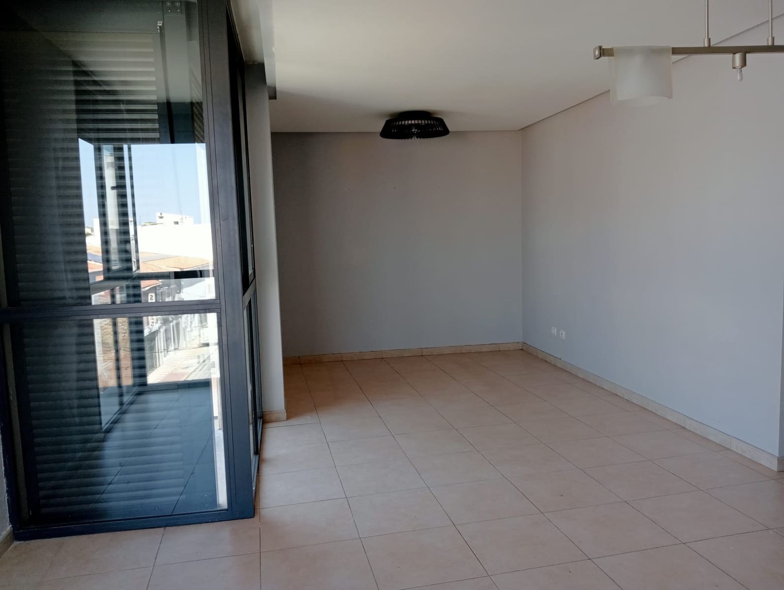 Piso de 3 habitaciones en Gata de Gorgos en alquiler - 900 € (Ref: 10024722)